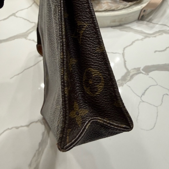 Louis Vuitton Brown Monogram Toiletry 26 Bag - Picture 5 of 7